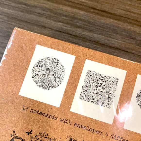 Secret Garden Johanna Basford 12 Secret Garden Notecards - Picture 7 of 9